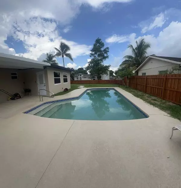 Boynton Beach, FL 33426,920 NW 10th AVE