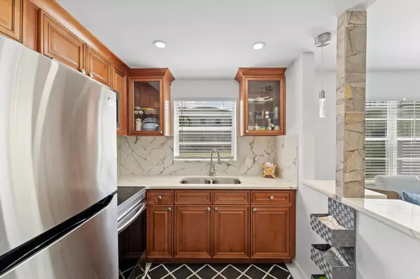 149 Cambridge G West Palm Beach, FL 33417