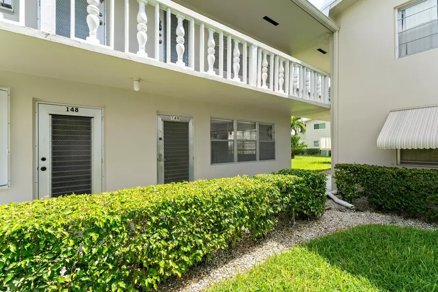 149 Cambridge G, West Palm Beach, FL 33417