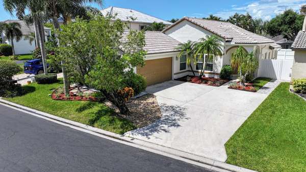 6782 Coral Reef ST, Lake Worth, FL 33467