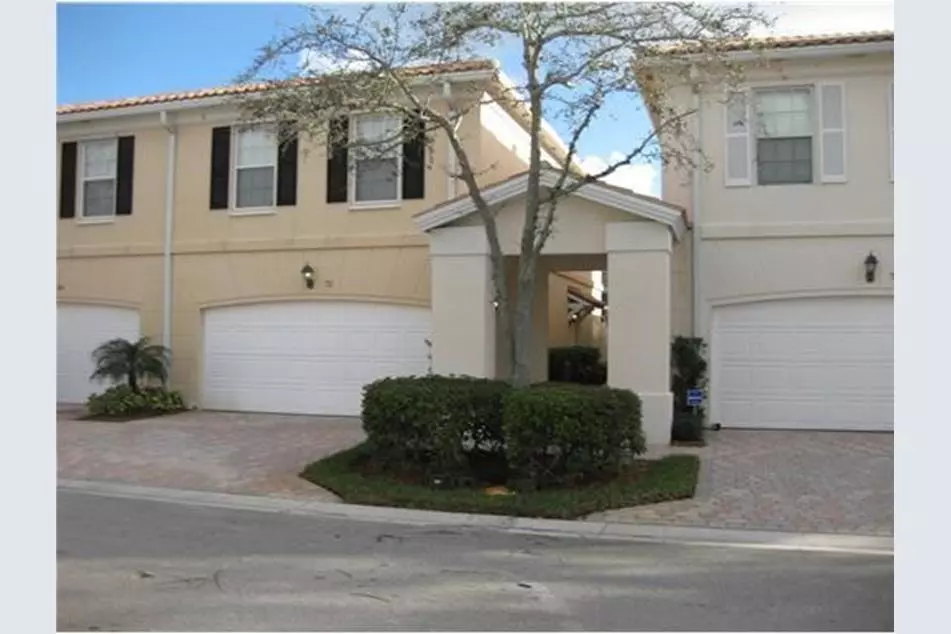 Tequesta, FL 33469,72 Laurel Oaks CIR