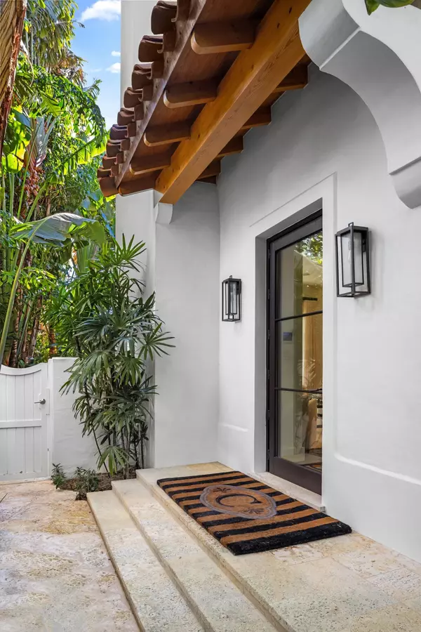 Palm Beach, FL 33480,240 Atlantic AVE