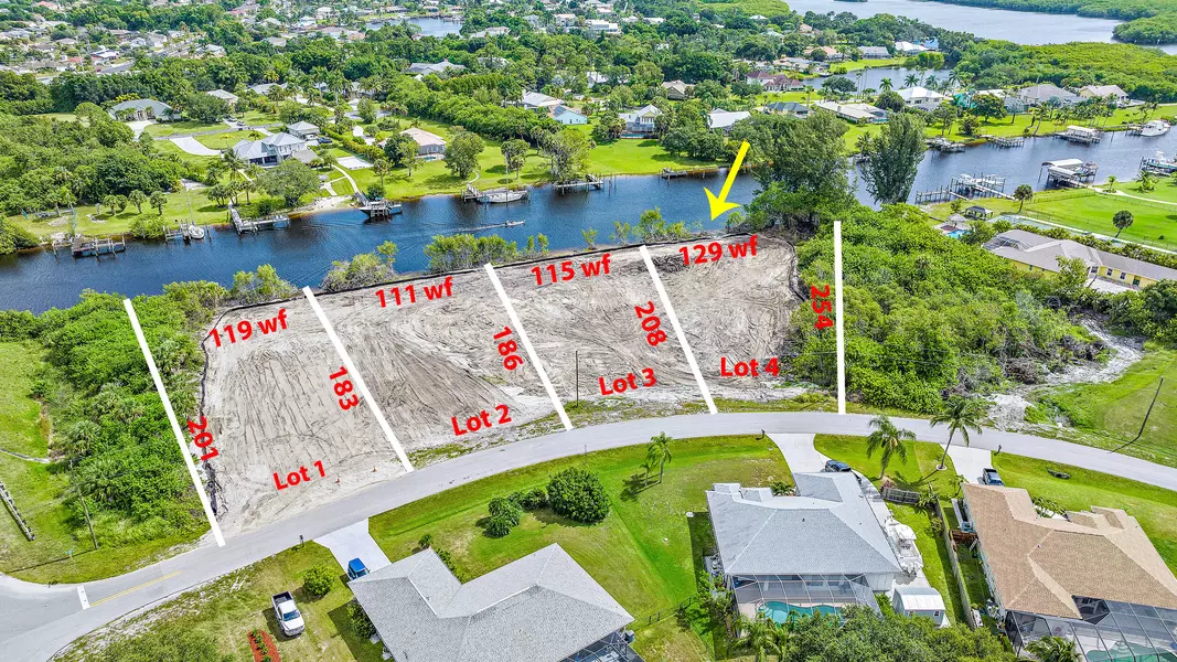 2807 SE Peru ST, Port Saint Lucie, FL 34984