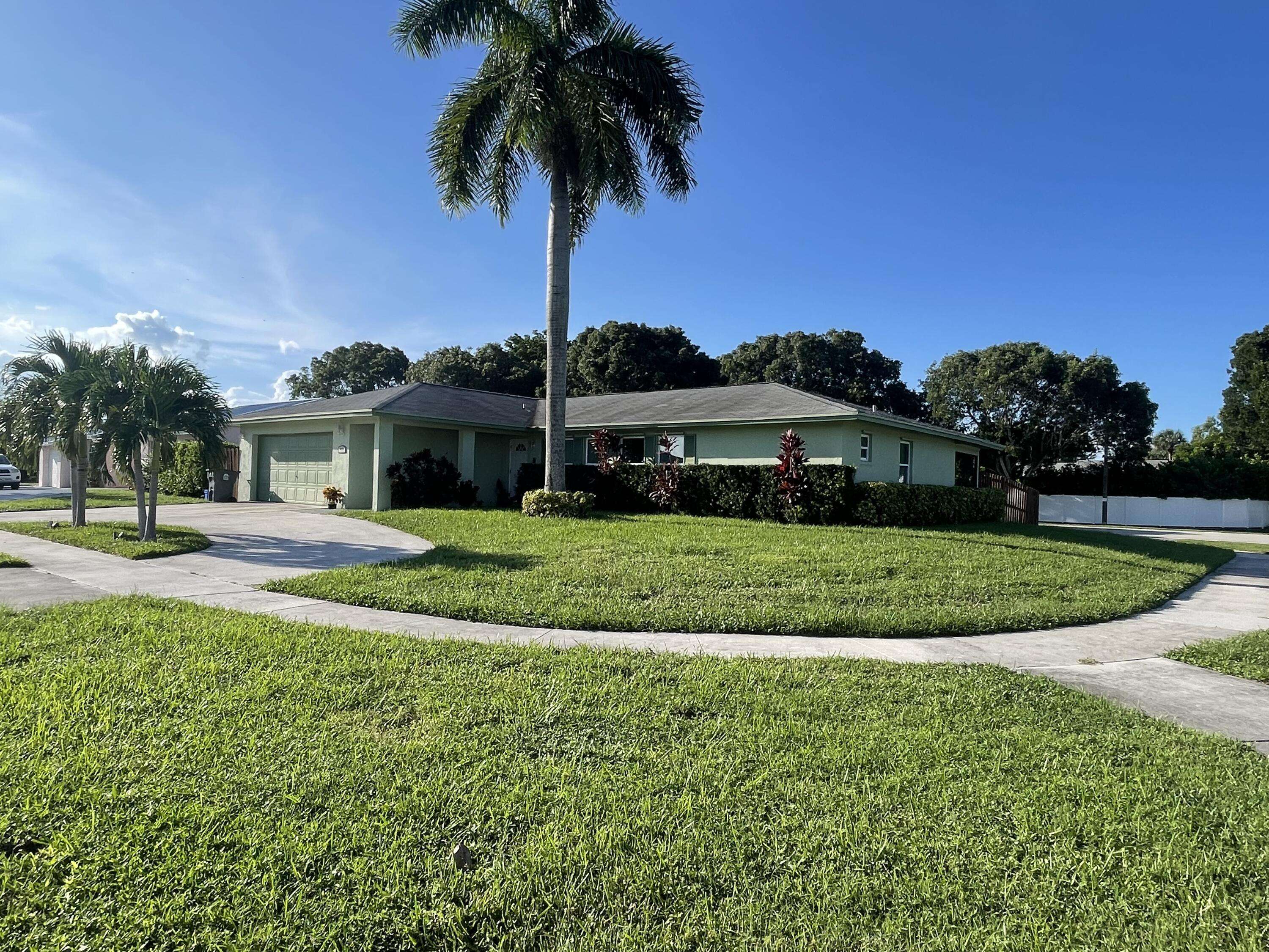 4978 N Marbella RD,  West Palm Beach,  FL 33417