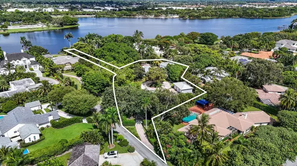 Delray Beach, FL 33444,920 Hibiscus LN