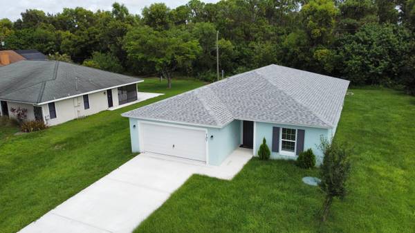 797 SE Streamlet AVE, Port Saint Lucie, FL 34983