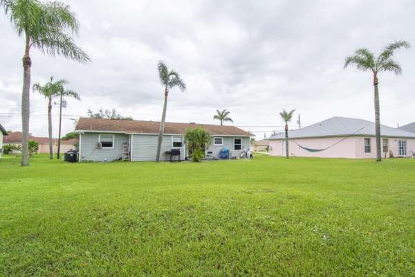 Port Saint Lucie, FL 34953,3873 SW Daisy ST