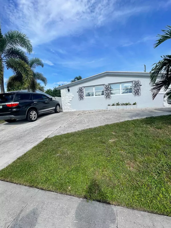 9170 Keating DR, Palm Beach Gardens, FL 33410