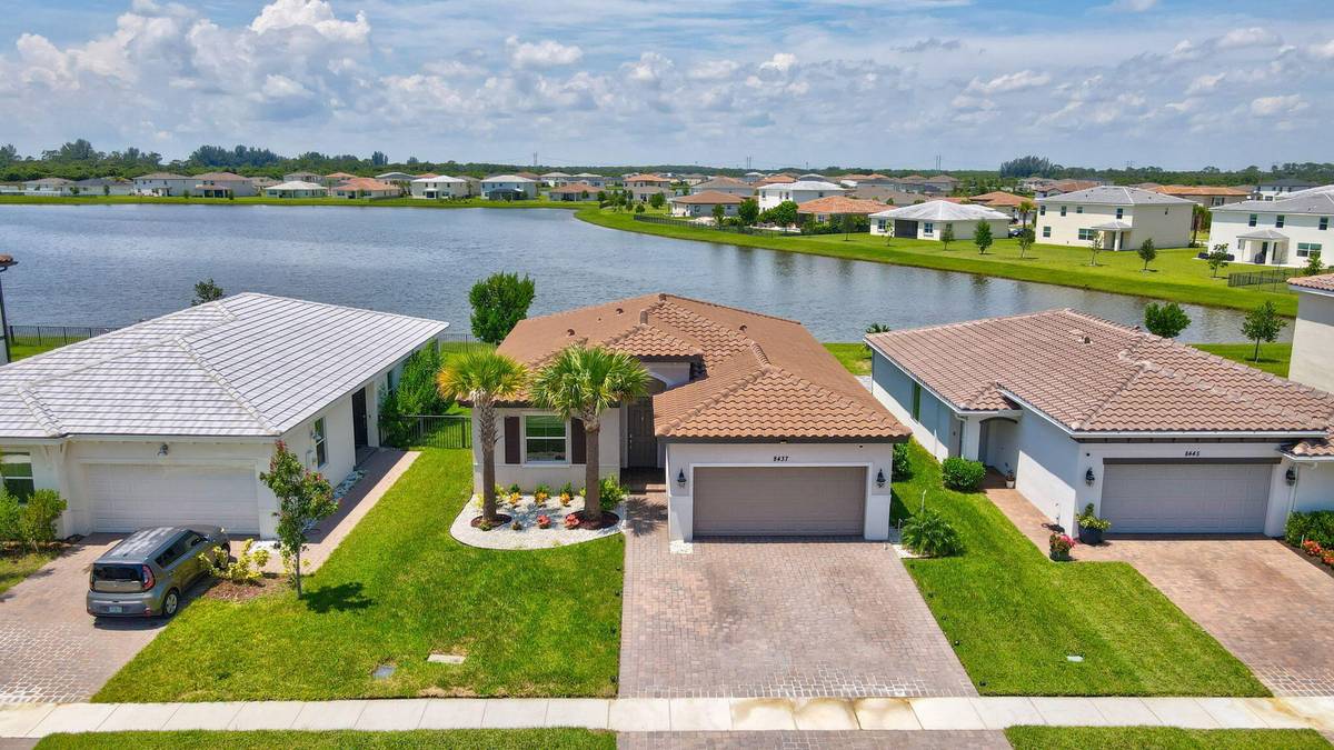 Port Saint Lucie, FL 34987,8437 NW Greenbank CIR