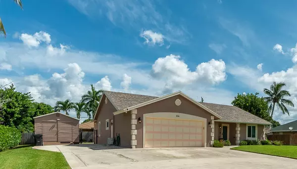 104 W Rubber Tree DR, Lake Worth, FL 33467