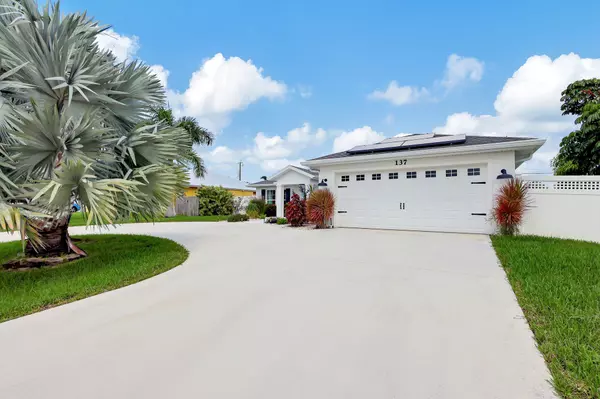 Port Saint Lucie, FL 34953,137 SW Exora TER