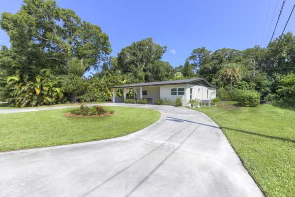 Vero Beach, FL 32966,4446 13th PL