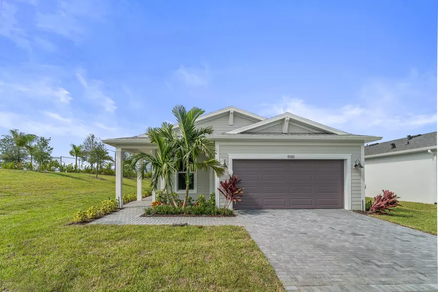 9181 SW Remy LN, Port Saint Lucie, FL 34987