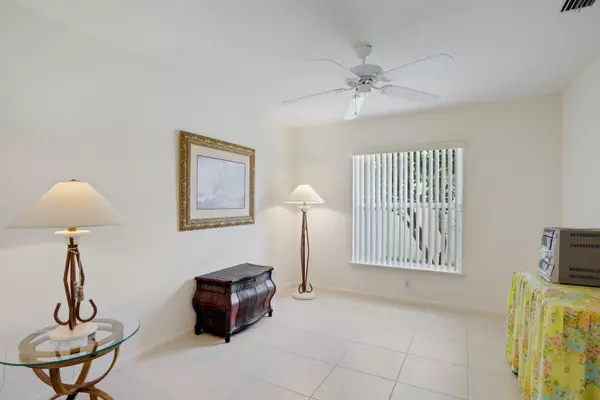 Boynton Beach, FL 33436,8218 Palm Gate DR