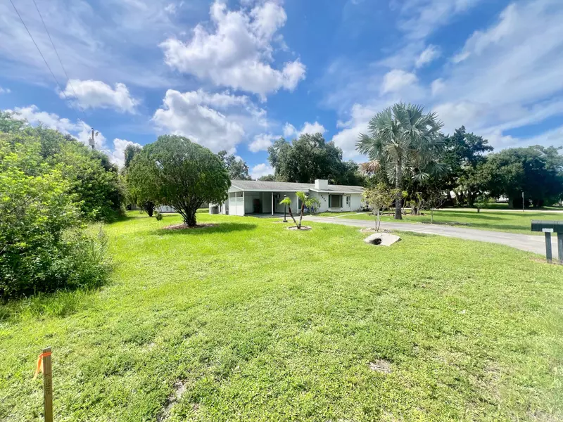 6405 Deleon AVE, Fort Pierce, FL 34951