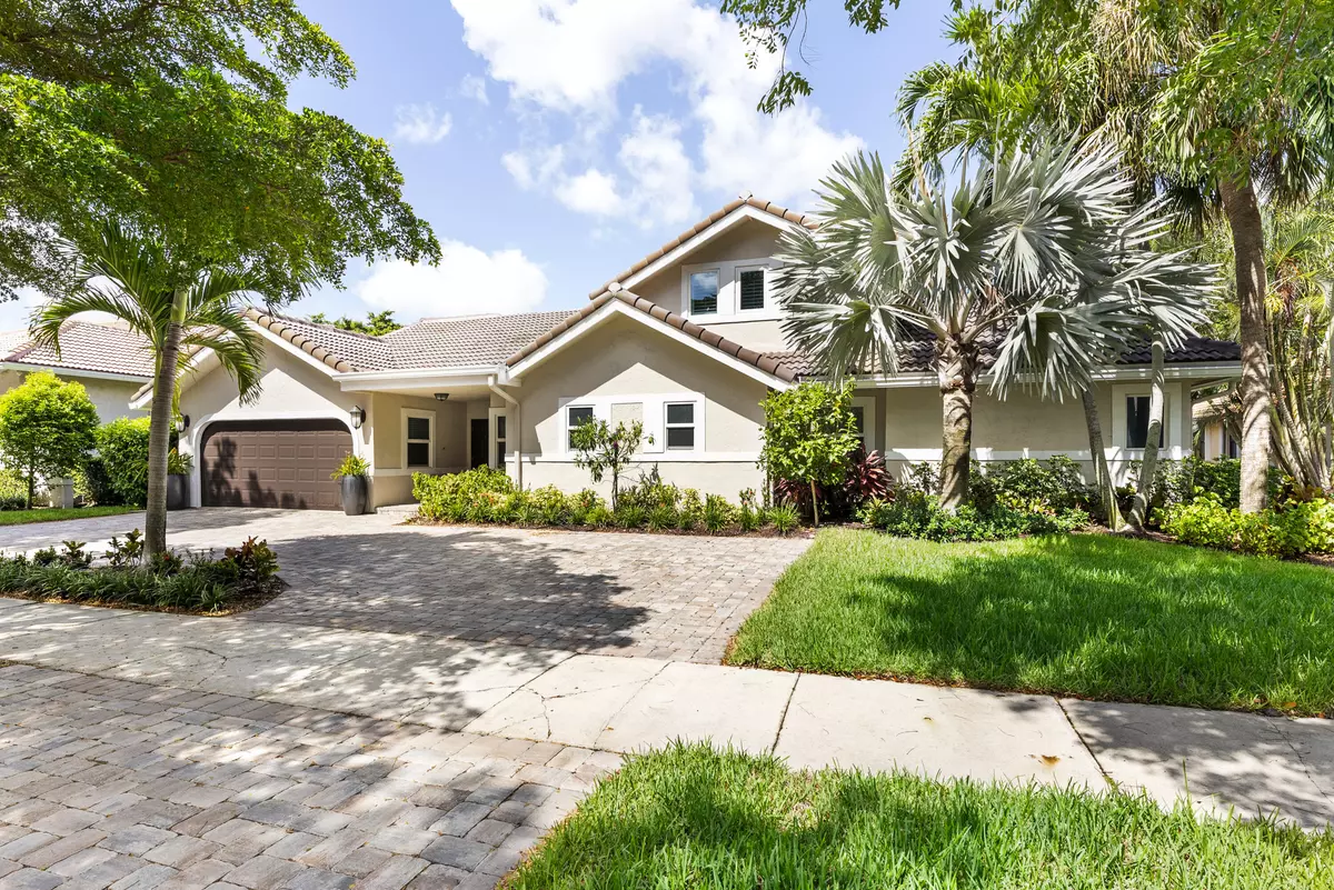 Boca Raton, FL 33486,915 N Parkside CIR