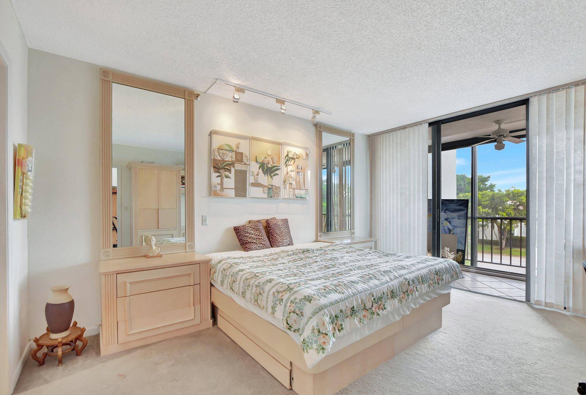 Boca Raton, FL 33434,6875 Willow Wood DR 2032