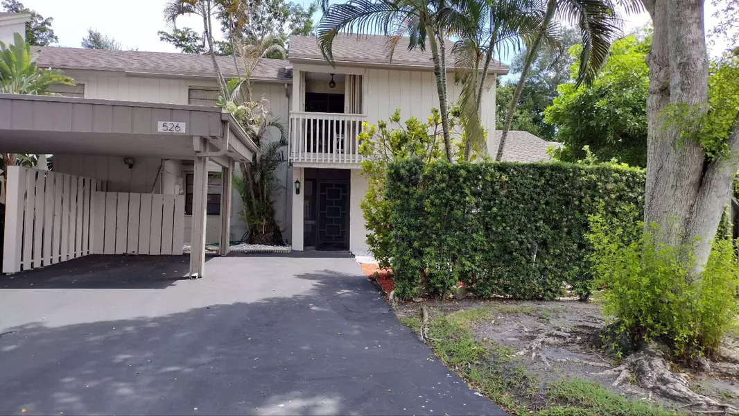 526 Deer Creek Wildwood LN E, Deerfield Beach, FL 33442