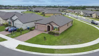 Palm Bay, FL 32909,922 SE Remington Green DR