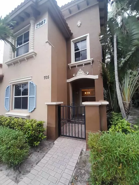 2907 Hope Valley ST 705, West Palm Beach, FL 33411