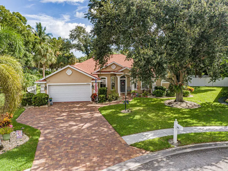 4430 SW 7th LN, Vero Beach, FL 32968