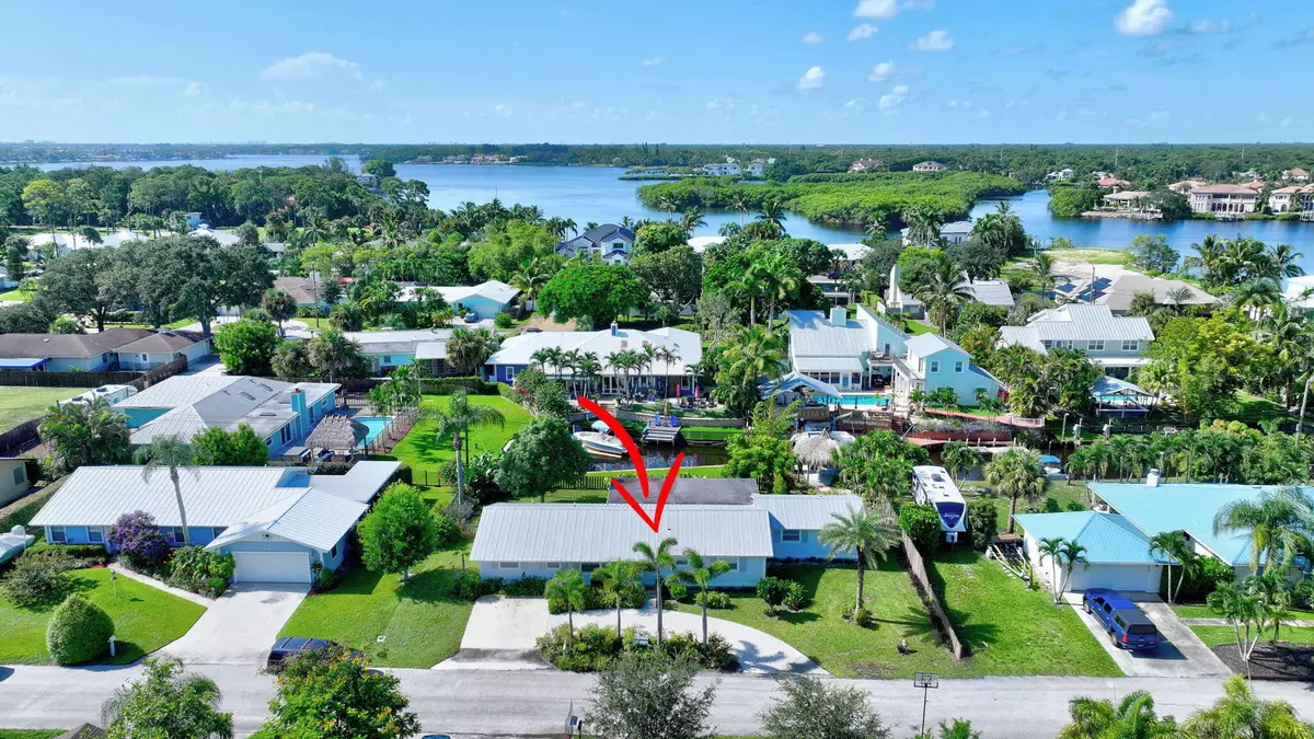 Tequesta, FL 33469,9466 SE River TER