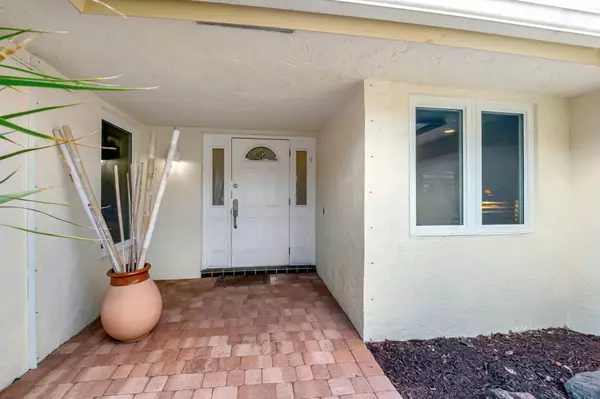 Boca Raton, FL 33433,6858 W Villas DR