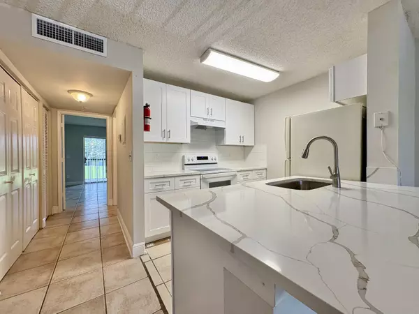 Boynton Beach, FL 33436,1830 W Meadows CIR 1830