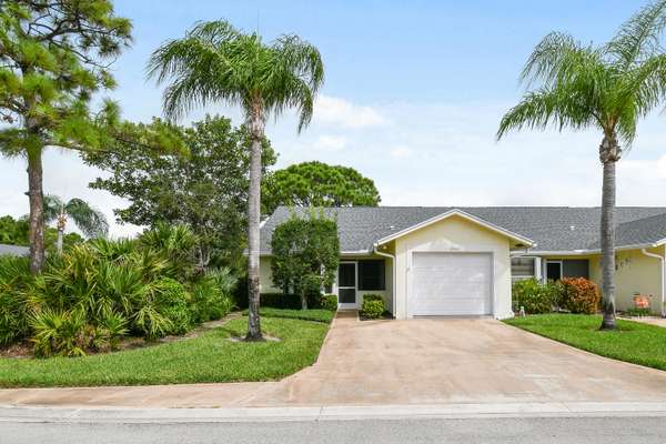 10964 SE Sea Pines CIR, Hobe Sound, FL 33455