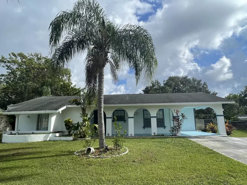 271 NE Faring AVE, Port Saint Lucie, FL 34983