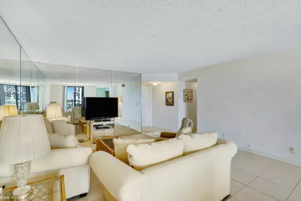 Pompano Beach, FL 33062,1000 S Ocean BLVD 4l