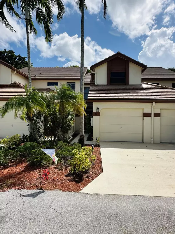 12724 Shoreline DR E, Wellington, FL 33414