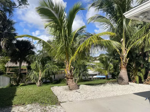 Port Saint Lucie, FL 34983,135 NE Naranja AVE