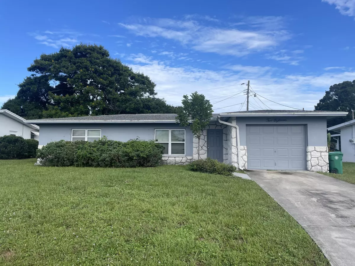 Port Saint Lucie, FL 34952,218 Olive AVE