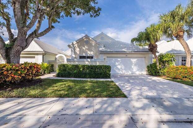 Palm Beach Gardens, FL 33418,18 Selby LN