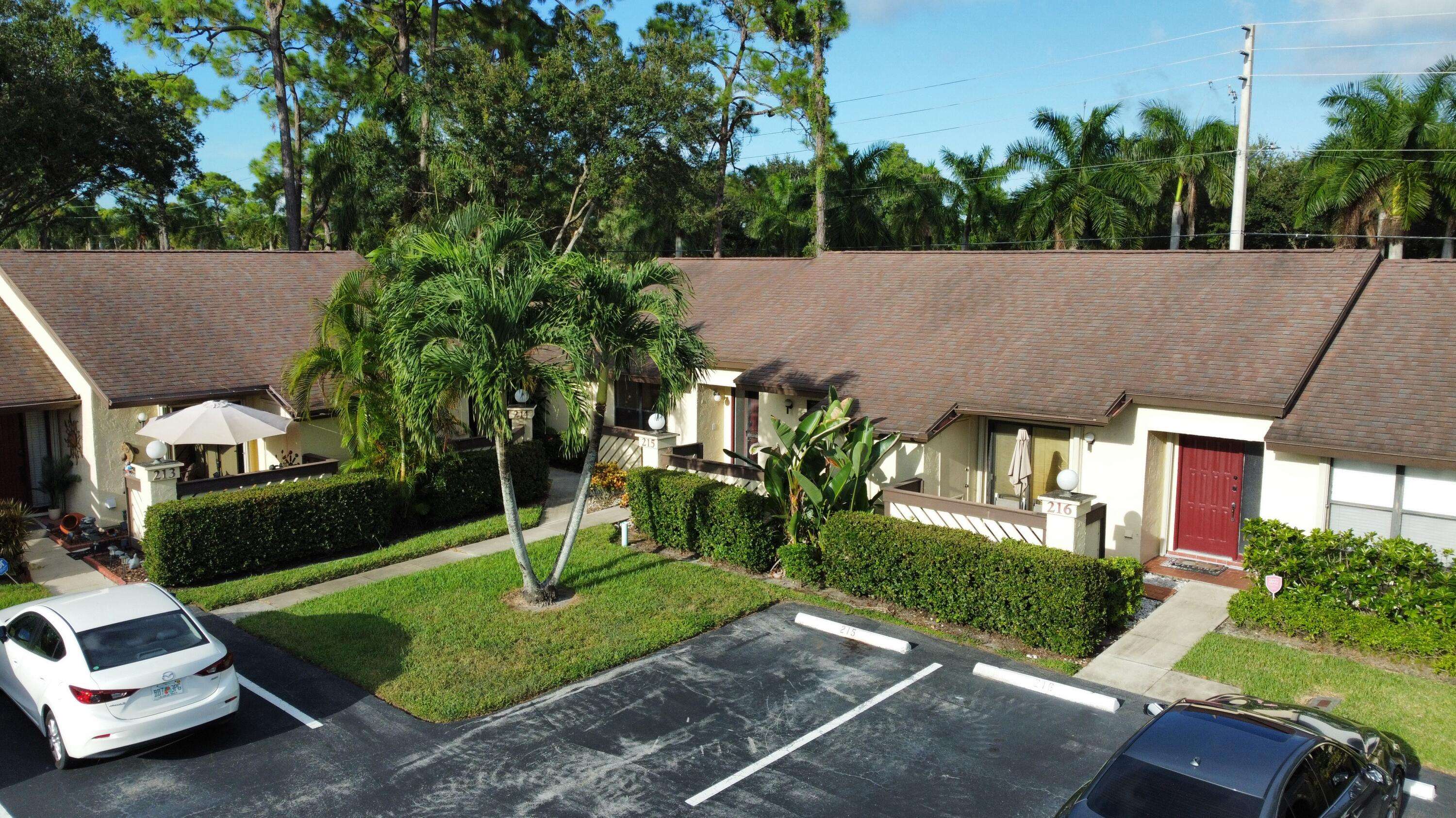 215 Thorn Apple CT, Royal Palm Beach, FL 33411