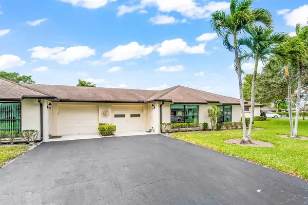 Boynton Beach, FL 33436,10305 Equestrian DR B