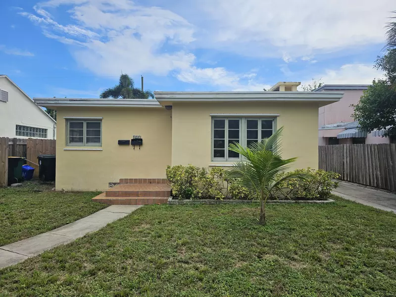 311 Columbia DR, Lake Worth Beach, FL 33460