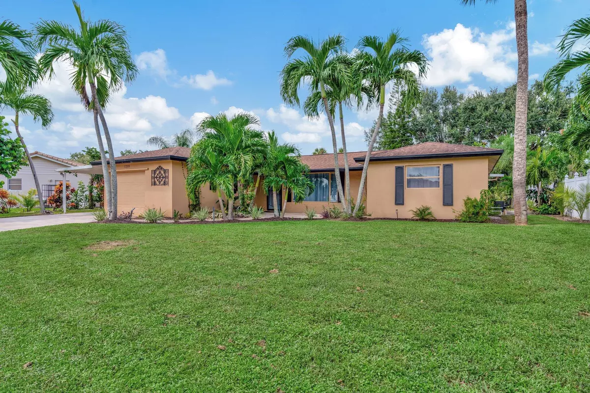 Lake Worth, FL 33467,7235 St Andrews RD