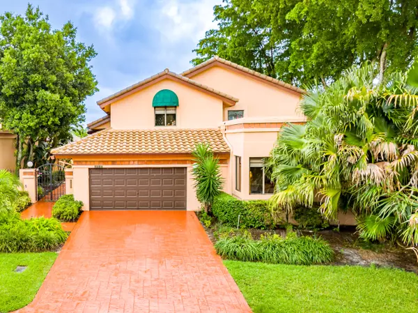 6574 Via Benita, Boca Raton, FL 33433