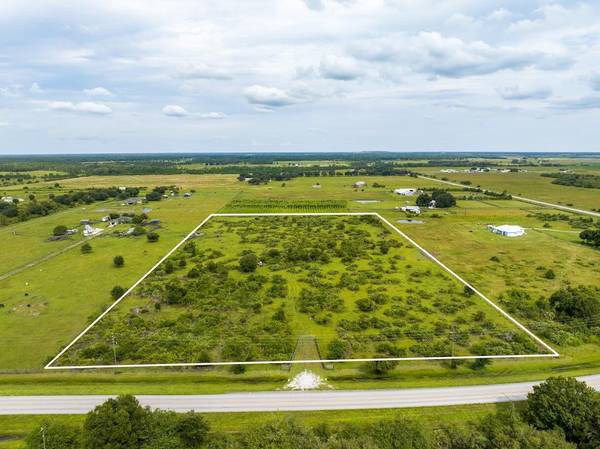 12240 NE 56th AVE, Okeechobee, FL 34972