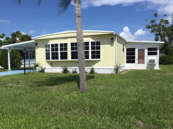 4 Desoto LN, Port Saint Lucie, FL 34952