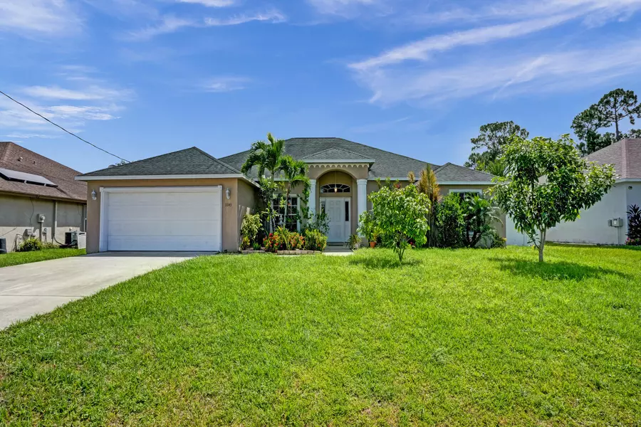 3343 SW Foremost DR, Port Saint Lucie, FL 34953