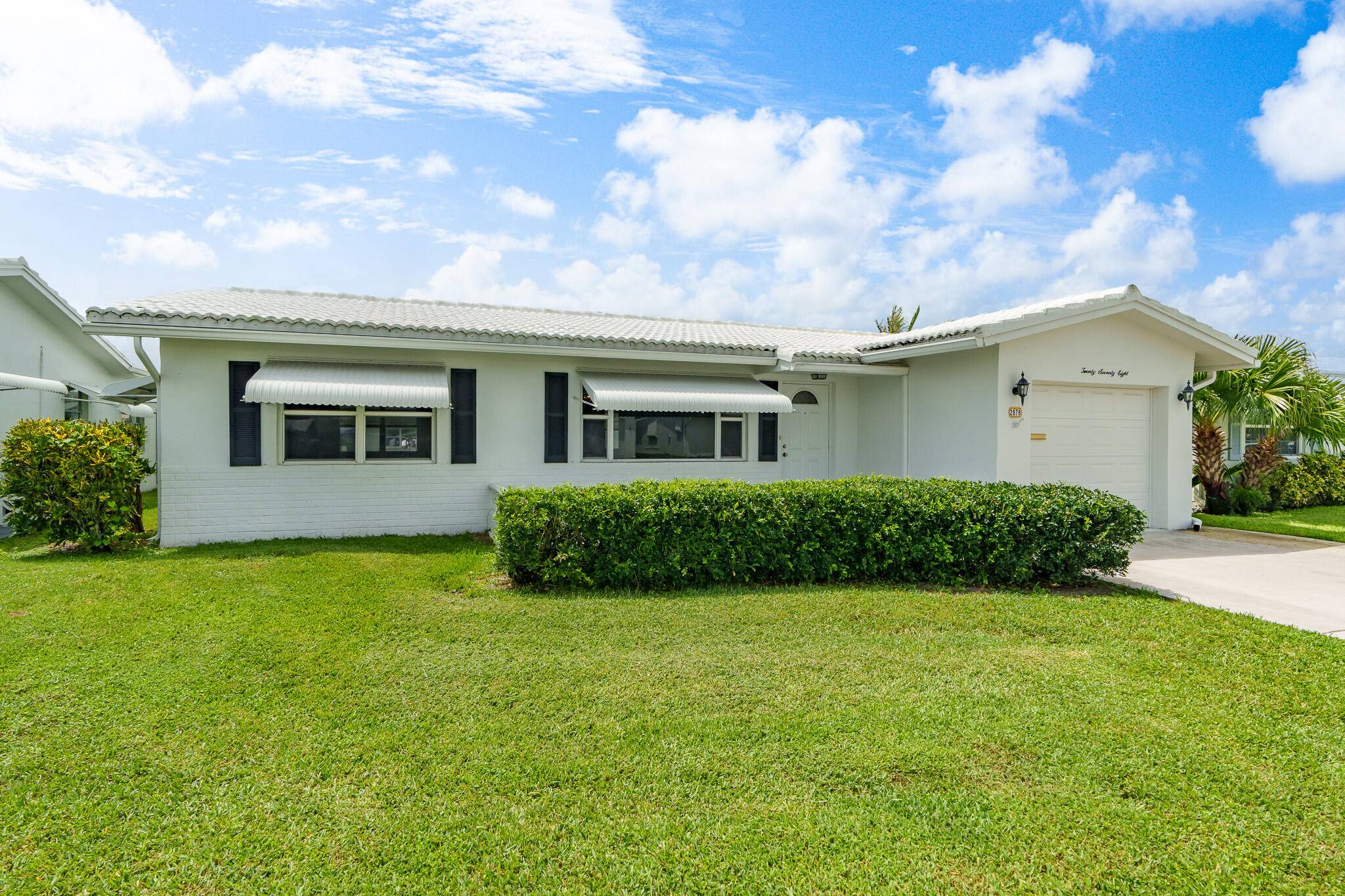 2078 SW 13th TER, Boynton Beach, FL 33426