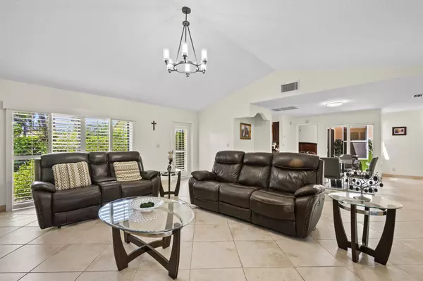 Boca Raton, FL 33432,830 Camino Gardens LN