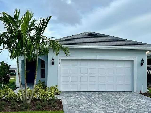 Vero Beach, FL 32967,4520 Nautilus CIR