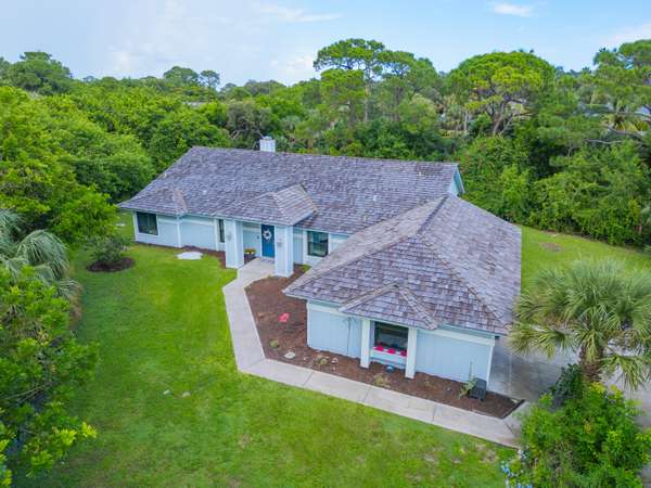 835 NE Stokes TER, Jensen Beach, FL 34957