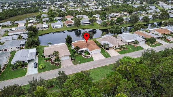 Port Saint Lucie, FL 34952,7832 Horned Lark CIR