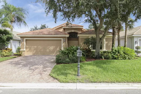 9753 Donato WAY, Lake Worth, FL 33467