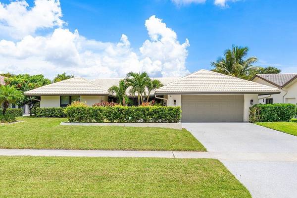 4436 White Cedar LN, Delray Beach, FL 33445